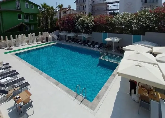 Alessia Hotel Side