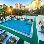 Hotel Alessia 3*